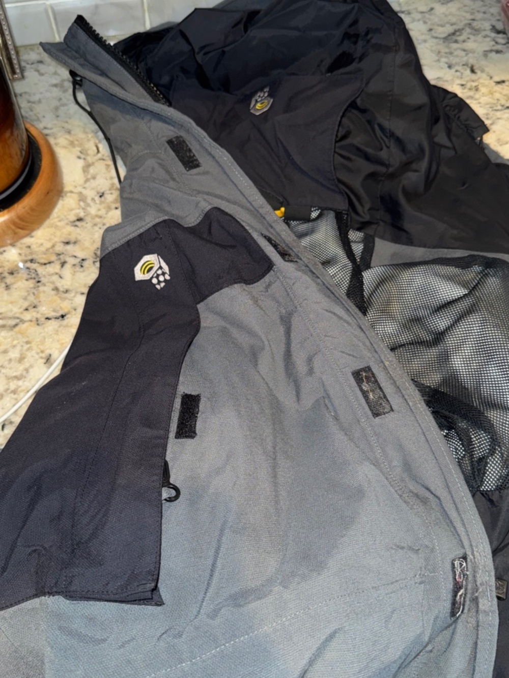 Mountain Hardwear Men’s Large